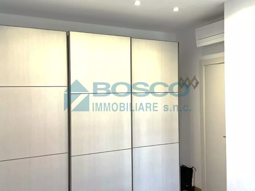 Immagine 10 di Quadrilocale in vendita  in Viale S. Bartolomeo a La Spezia