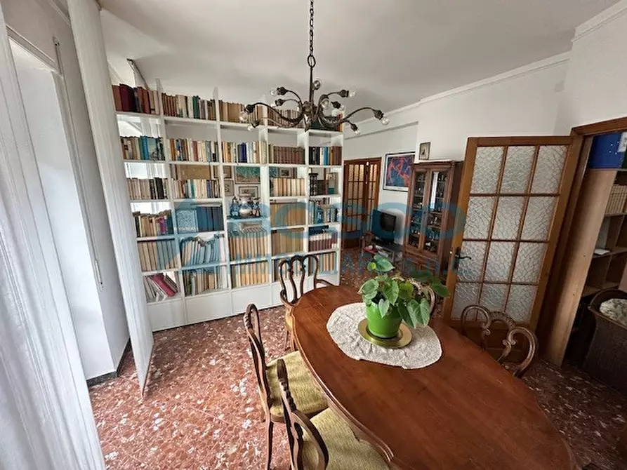 Immagine 6 di Pentalocale in vendita  in Via di Birano a La Spezia