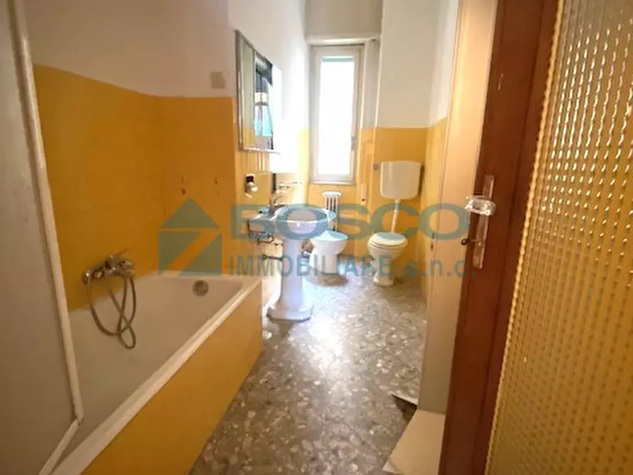 Immagine 15 di Pentalocale in vendita  in via Fiume 186 a La Spezia