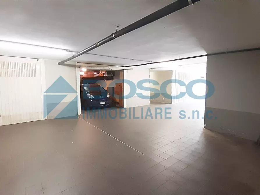 Immagine 35 di Pentalocale in vendita  in Via Sarzana a La Spezia