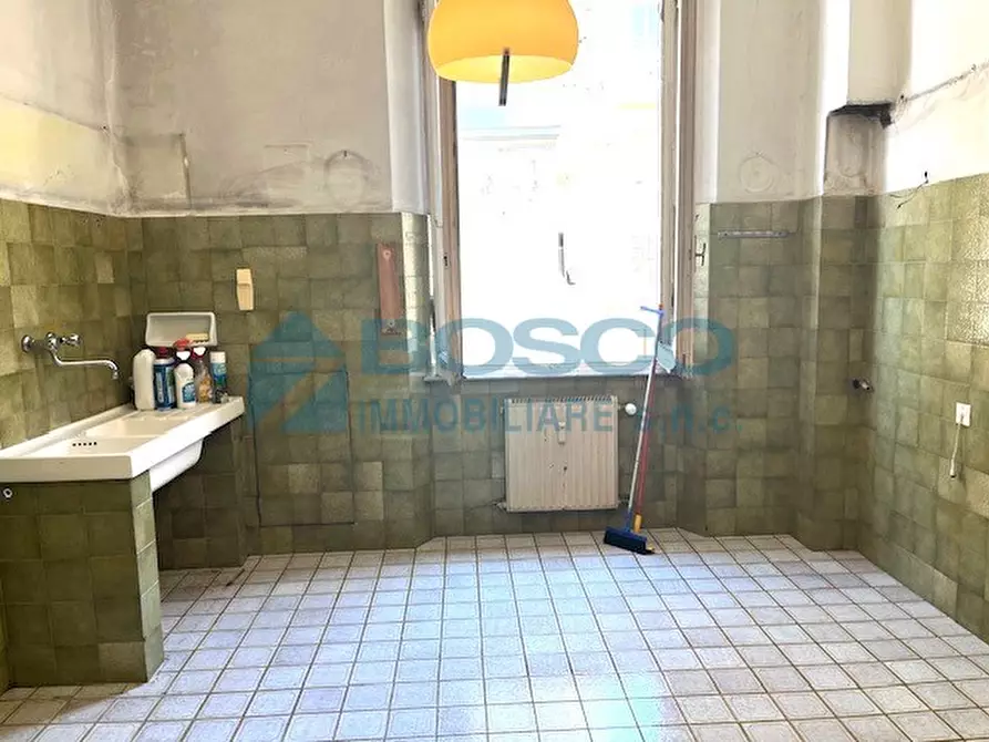 Immagine 7 di Pentalocale in vendita  in Viale Italia 25 a La Spezia