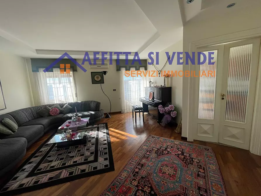 Immagine 14 di Quadrilocale in vendita  in Via Salvatore Nanna a Siracusa