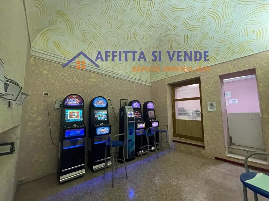 Immagine 4 di Locale commerciale in affitto  in solarino a Solarino