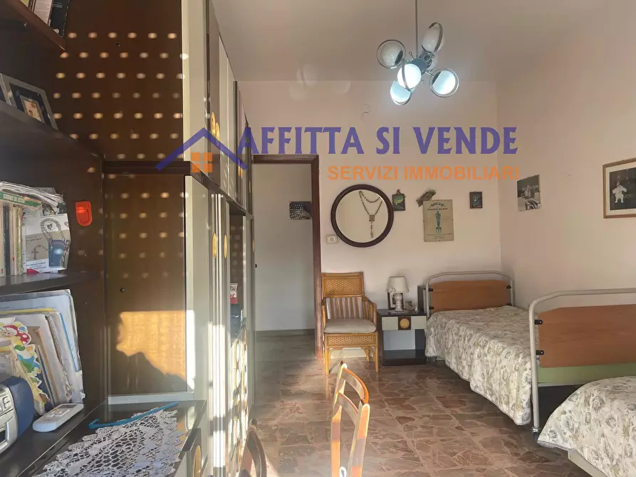 Immagine 19 di Pentalocale in vendita  in Via Paternò 81 a Siracusa