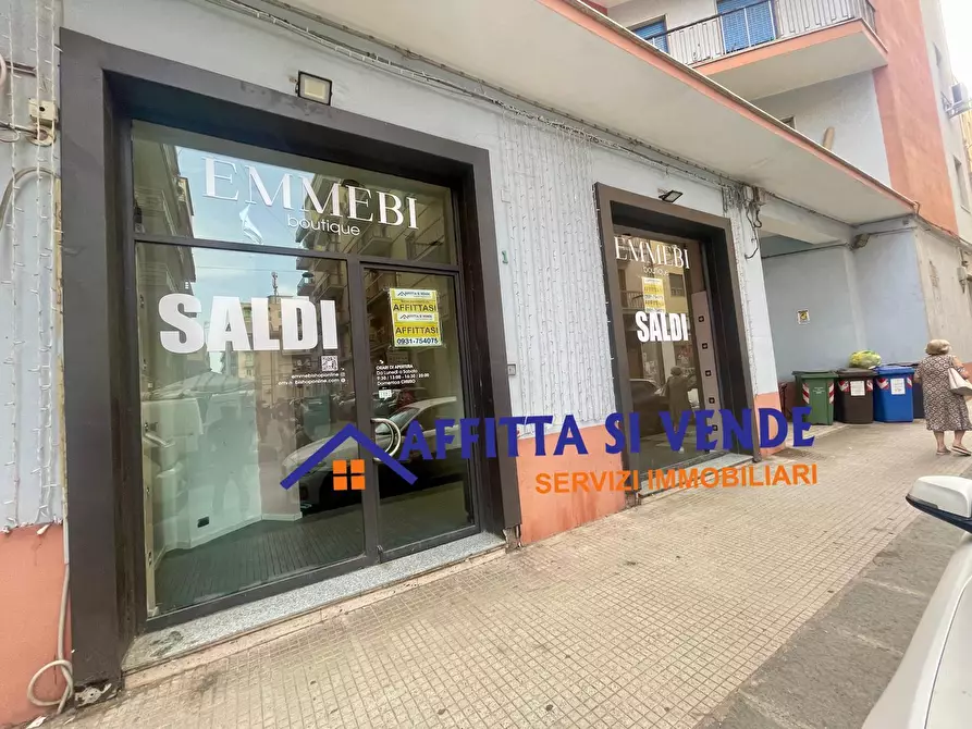 Immagine 13 di Locale commerciale in affitto  in Via Oglio 1 a Siracusa