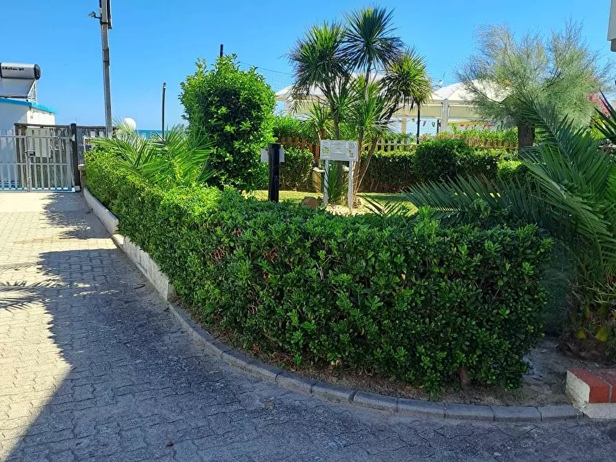 Immagine 1 di Trilocale in vendita  a Silvi