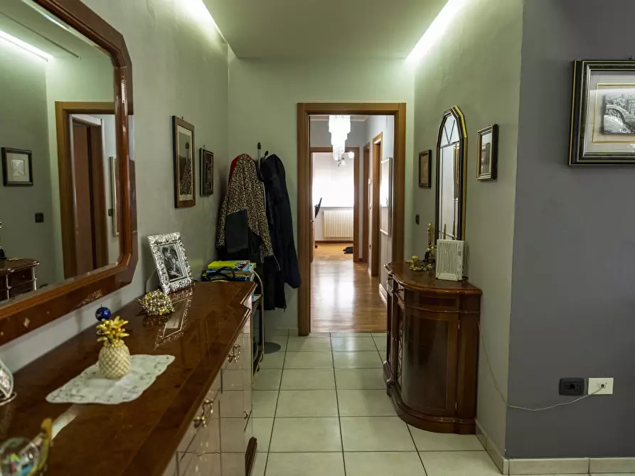 Immagine 10 di Trilocale in vendita  a Pescara