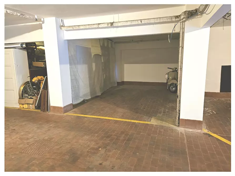 Immagine 8 di Garage in vendita  a Santa Margherita Ligure