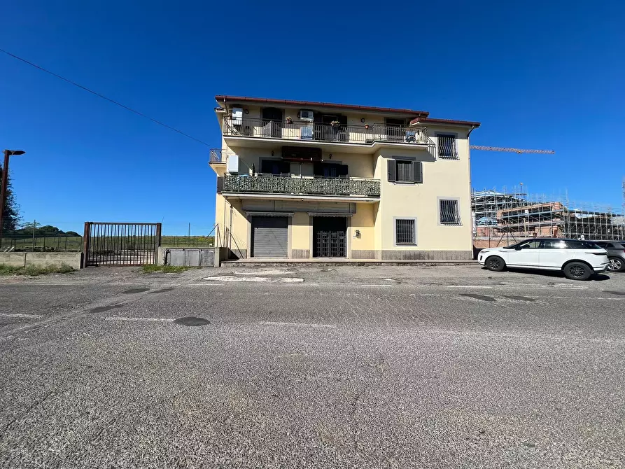 Immagine 6 di Locale commerciale in vendita  a Fiano Romano