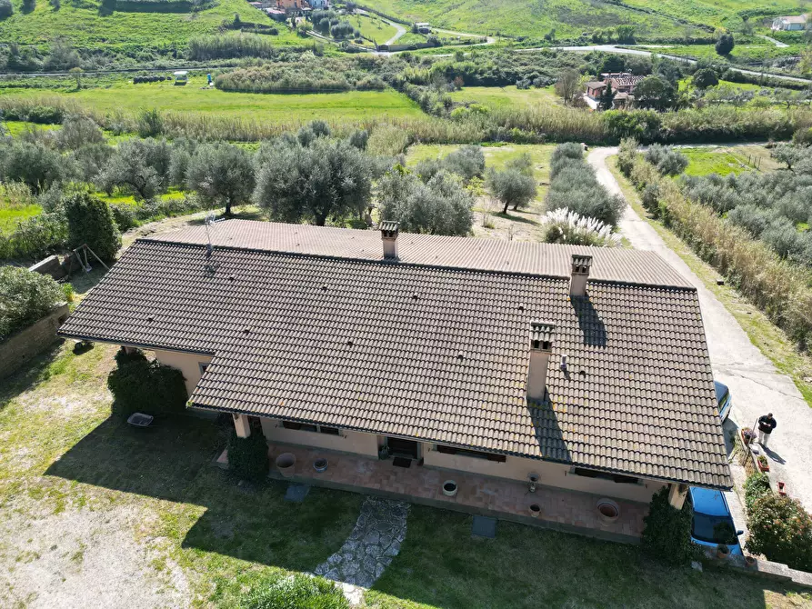 Immagine 3 di Villa in vendita  a Fiano Romano