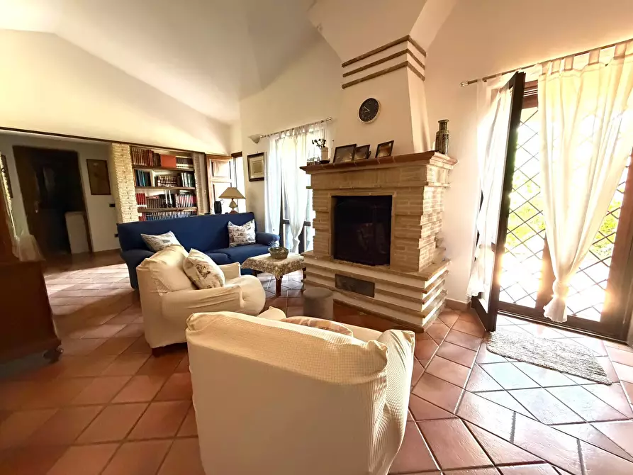 Immagine 5 di Casa indipendente in vendita  a Fiano Romano