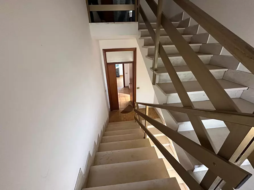 Immagine 26 di Quadrilocale in vendita  in viale Guglielmo Marconi 69 a Forano