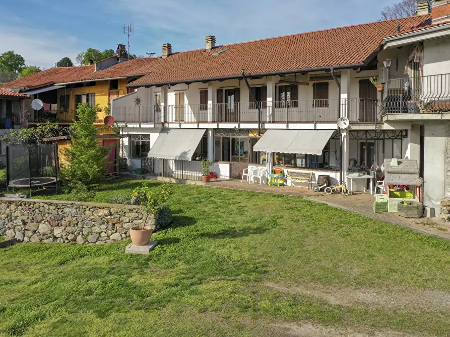 Immagine 23 di Porzione di casa in vendita  in via Zimone 49 a Viverone