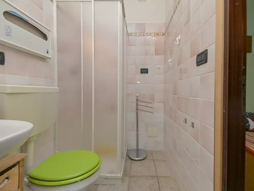 Immagine 22 di Monolocale in vendita  in Via Roma 3 a Viù