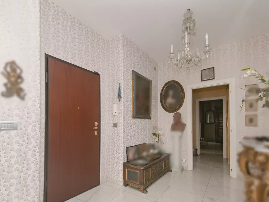 Immagine 20 di Pentalocale in vendita  in Via Trana a Torino