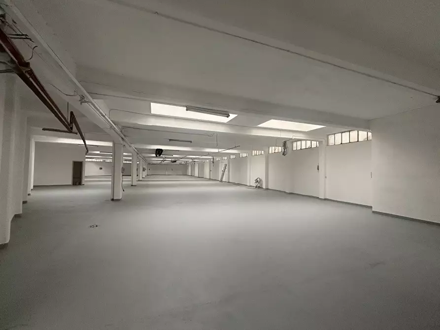 Immagine 3 di Capannone industriale in affitto  in Via Vivaldi 10 a Torino