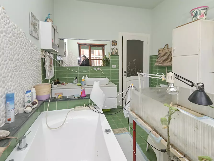 Immagine 31 di Pentalocale in vendita  in Via Trana a Torino