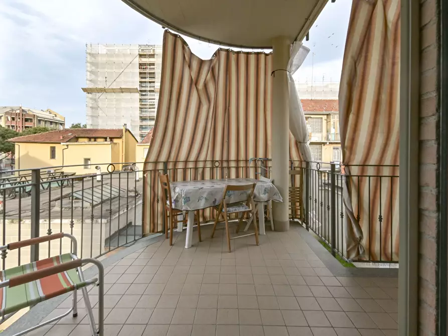 Immagine 14 di Trilocale in vendita  in Via Quarto dei Mille 5 a Torino