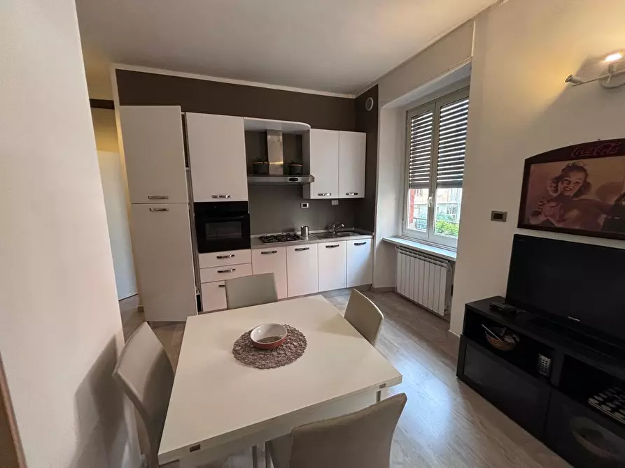 Immagine 2 di Bilocale in affitto  in Via Don Bosco 85 a Torino