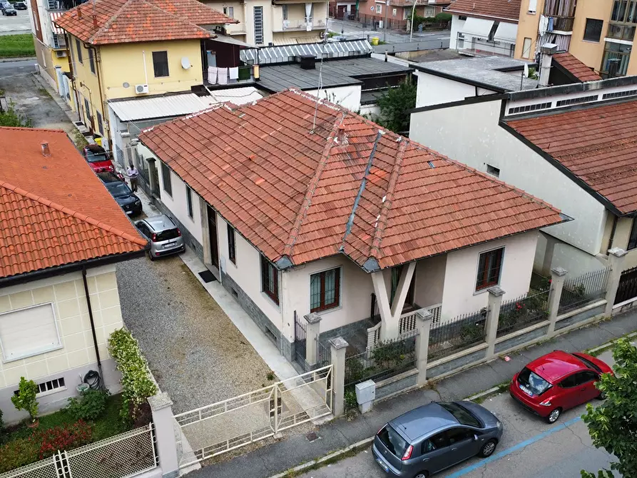 Immagine 6 di Villa in vendita  in via nazario sauro 45 a Venaria Reale