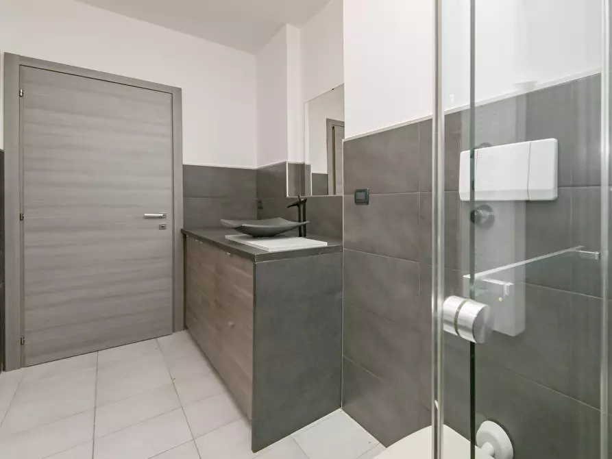 Immagine 25 di Quadrilocale in affitto  in Via Pietro Cossa 293/40 a Torino