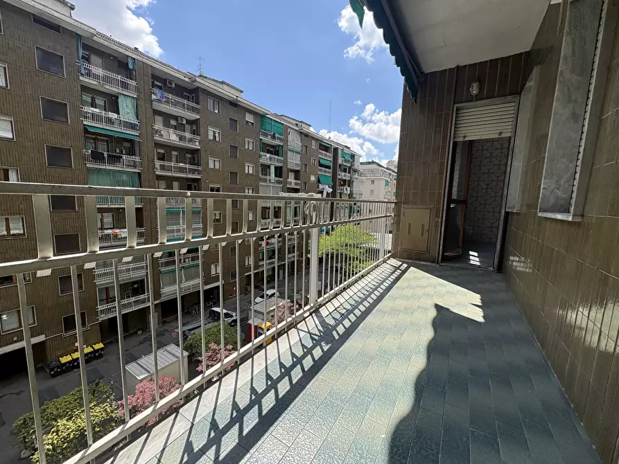 Immagine 9 di Quadrilocale in vendita  in Corso Monte Cucco 73 a Torino