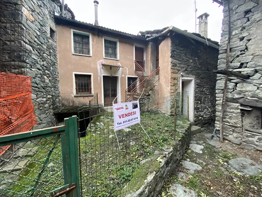 Immagine 1 di Porzione di casa in vendita  in Frazione Estaod a Montjovet