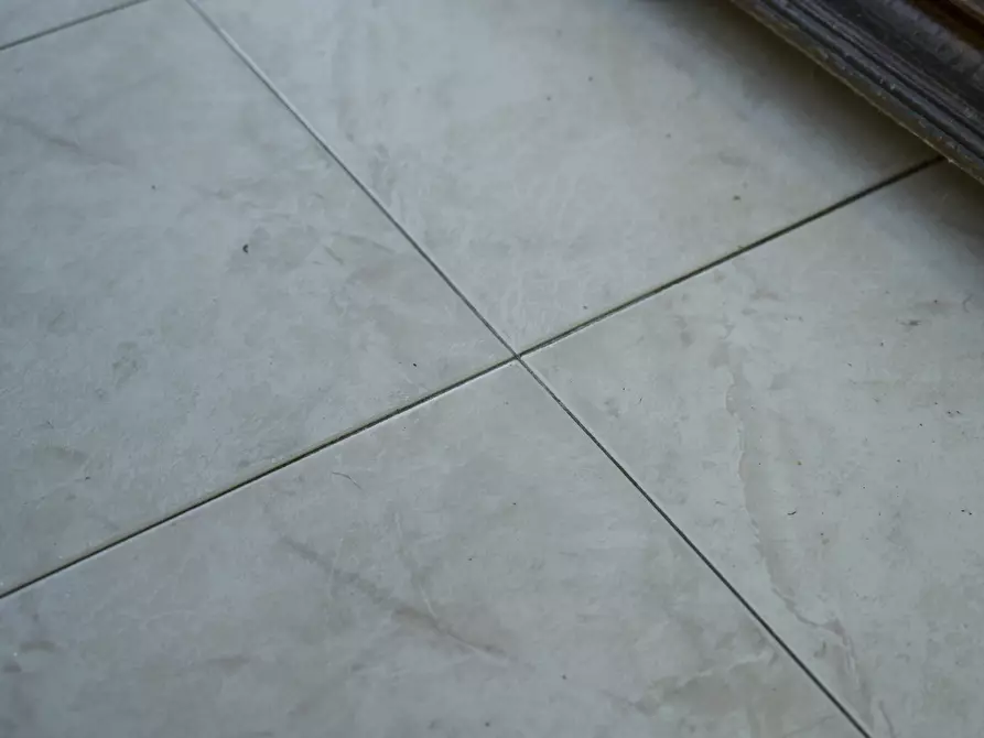 Immagine 33 di Bilocale in vendita  in Via Genola 17 a Torino