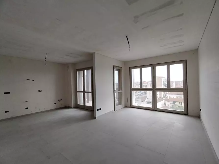 Immagine 12 di Quadrilocale in vendita  in Via Pietro Cossa 105 a Torino