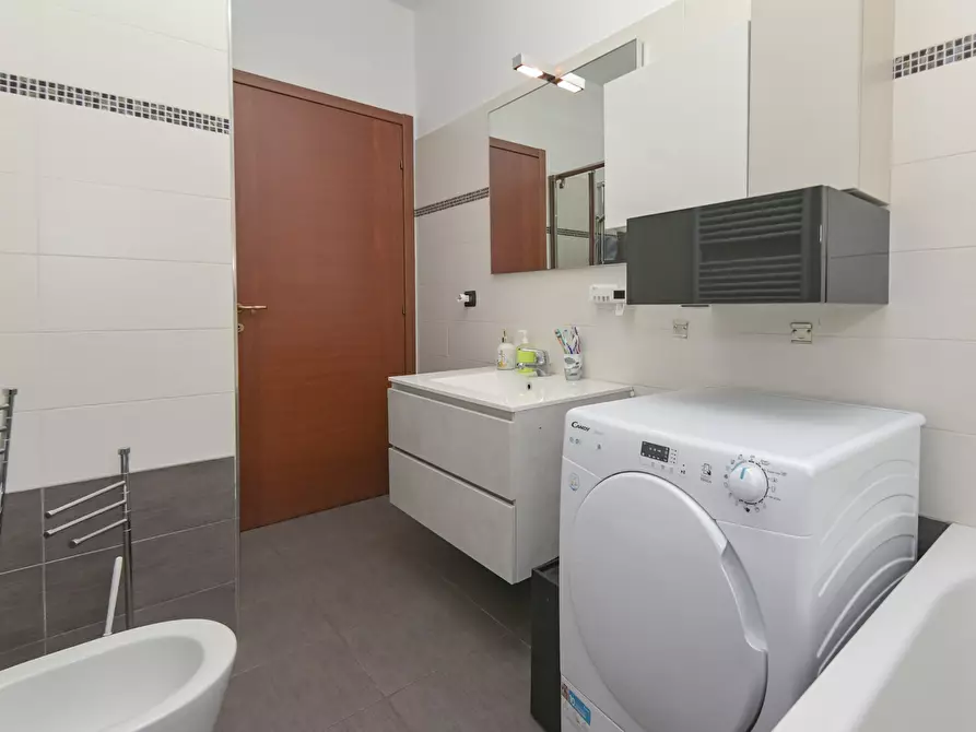 Immagine 37 di Trilocale in vendita  in Via Quarto dei Mille 5 a Torino