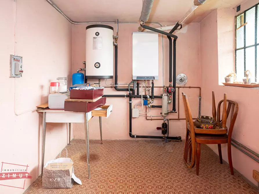 Immagine 41 di Villa in vendita  in via rossini 5 a San Damiano D'asti