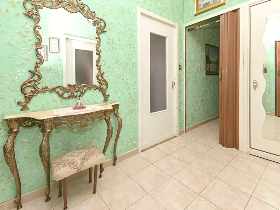 Immagine 6 di Quadrilocale in vendita  in Via Giovanni Roveda 25 a Torino