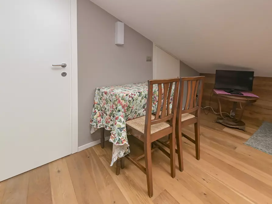 Immagine 16 di Mansarda in affitto  in strada ponte verde 5/10 a Torino