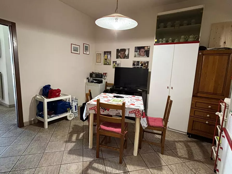 Immagine 15 di Villa in vendita  a Pisa