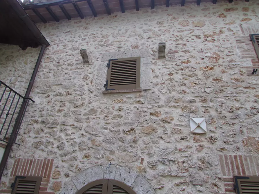 Immagine 34 di Porzione di casa in vendita  a Massa Martana