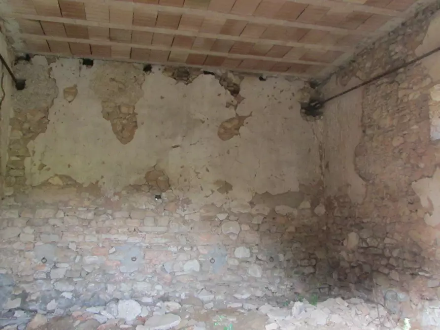 Immagine 14 di Rustico / casale in vendita  a Massa Martana