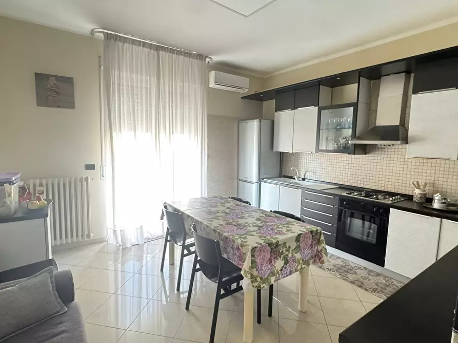 Immagine 8 di Trilocale in vendita  in Via Vecchia San Francesco da Paola a Monopoli