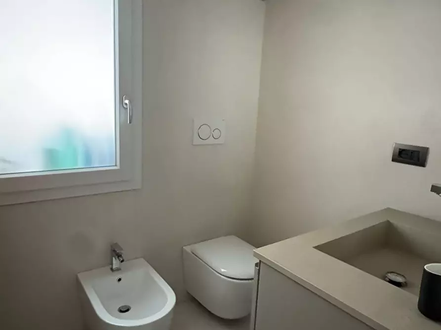 Immagine 13 di Trilocale in vendita  in via don minzoni a Monopoli