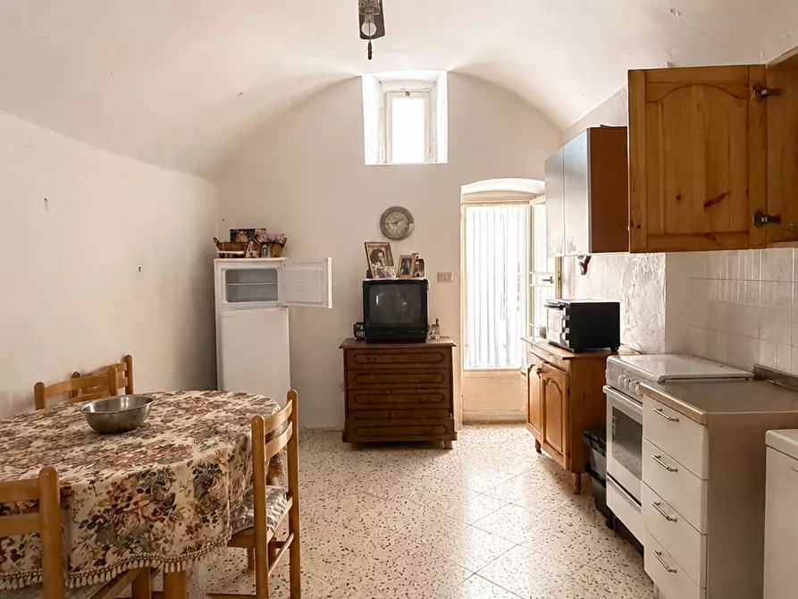 Immagine 8 di Trilocale in vendita  in Via Barbacana 23 a Monopoli