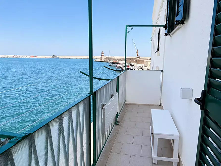 Immagine 26 di Trilocale in vendita  in Via Orazio Comes 38 a Monopoli