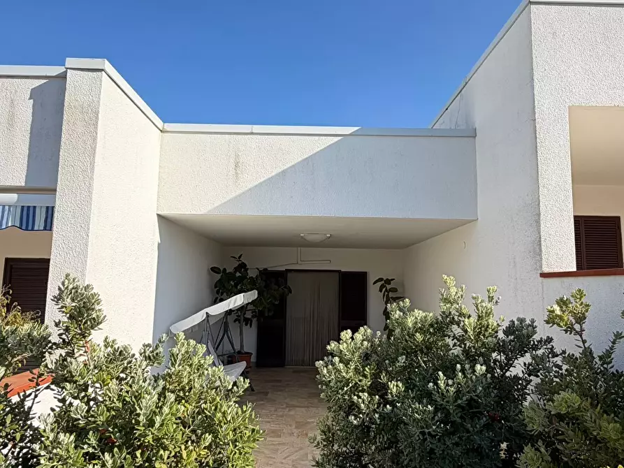 Immagine 1 di Villetta a schiera in vendita  in Contrada Capitolo 91 a Monopoli