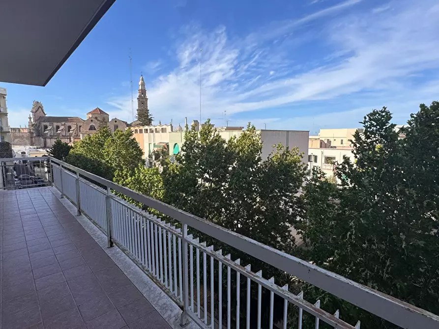 Immagine 20 di Quadrilocale in vendita  in Via Padre Manghisi 36 a Monopoli
