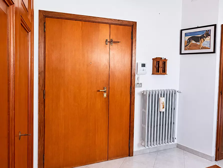 Immagine 9 di Trilocale in vendita  in Via Carlo Poerio 35 a Castellana Grotte