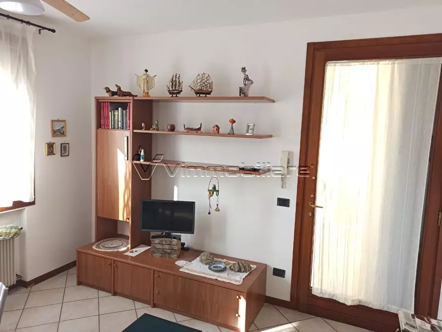 Immagine 8 di Trilocale in vendita  in Via Monte Grappa 1 a Albettone