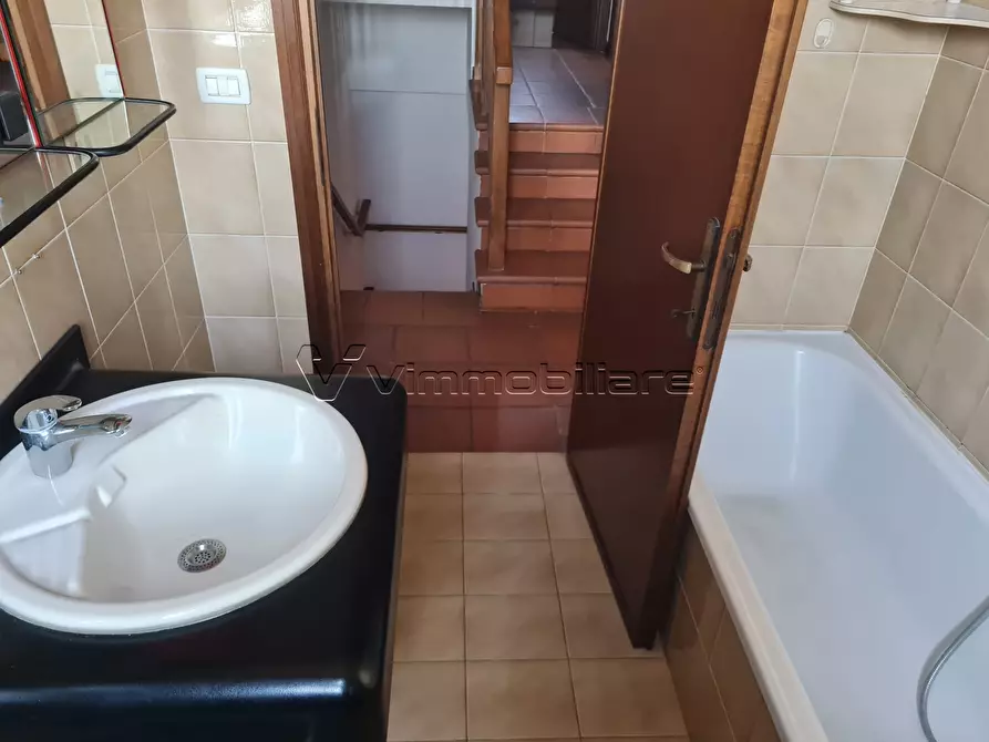 Immagine 10 di Villetta a schiera in vendita  in Via Giacomo Leopardi 3 a Noventa Vicentina