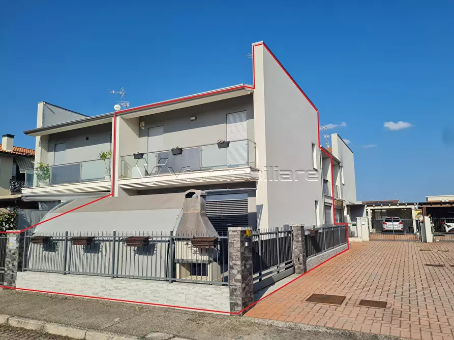 Immagine 1 di Porzione di casa in vendita  in Via Marinetti a Noventa Vicentina