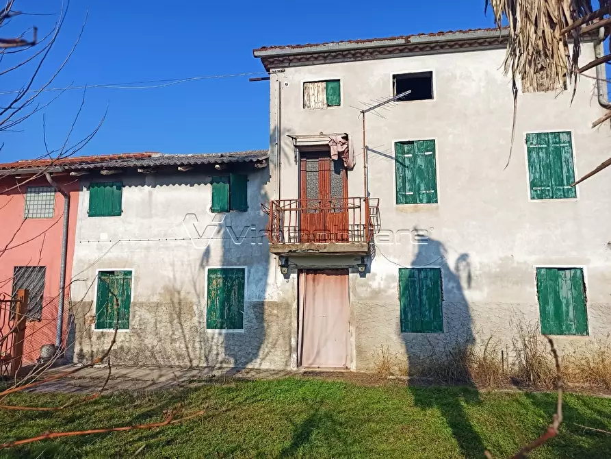 Immagine 3 di Porzione di casa in vendita  in Via Basse 3 a Barbarano Mossano