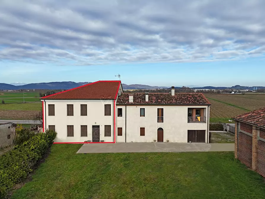 Immagine 1 di Porzione di casa in vendita  in Via Paluselli 9 a Agugliaro