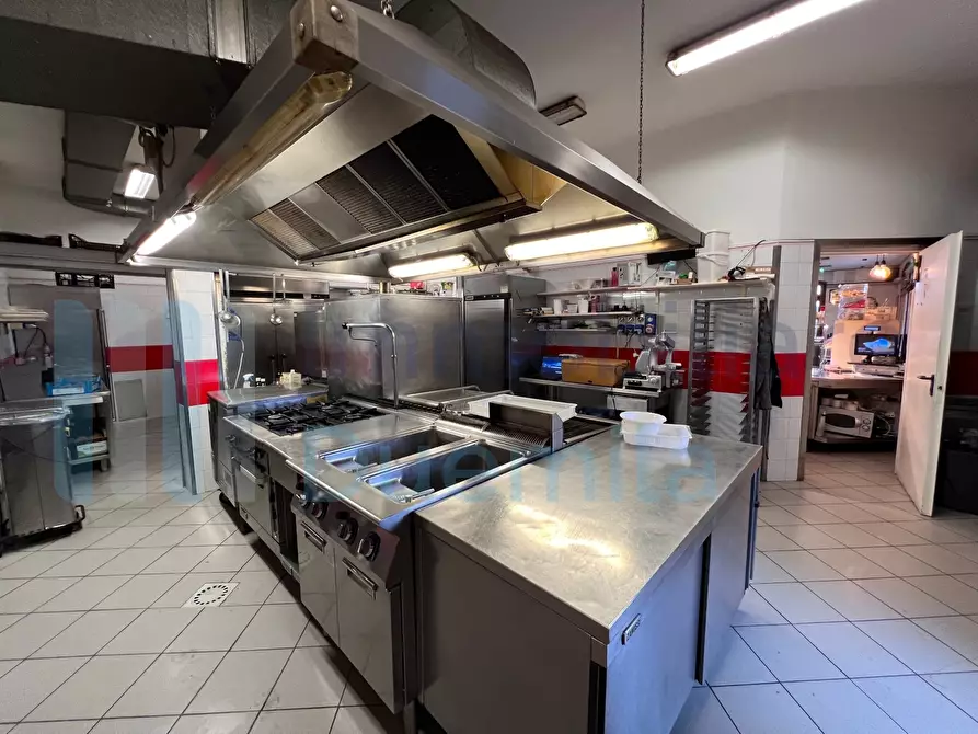 Immagine 25 di Bar / Ristorante in vendita  a Castello D'argile