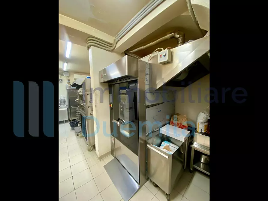 Immagine 24 di Bar / Ristorante in vendita  a Bologna